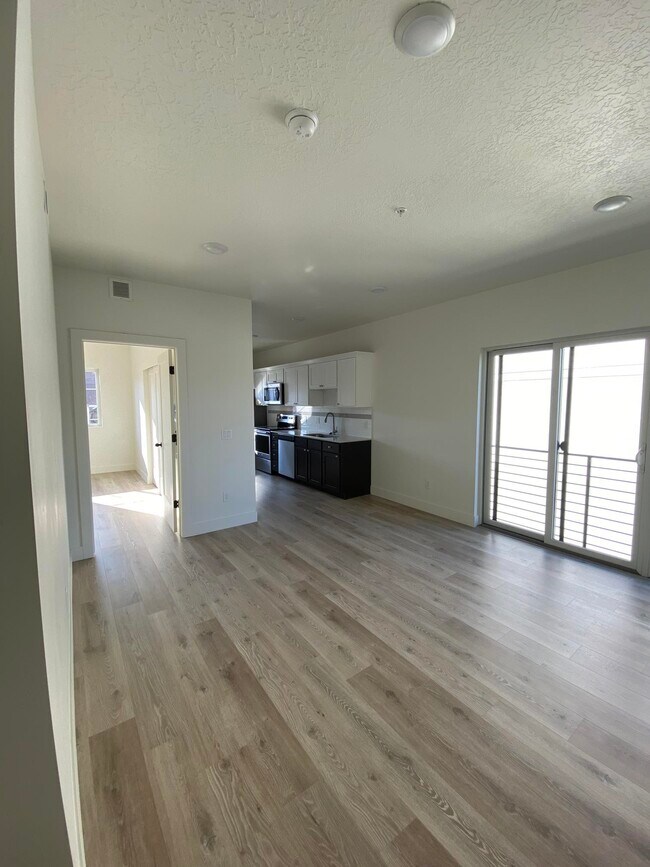 Foto del edificio - 1272 E Hudson Ave