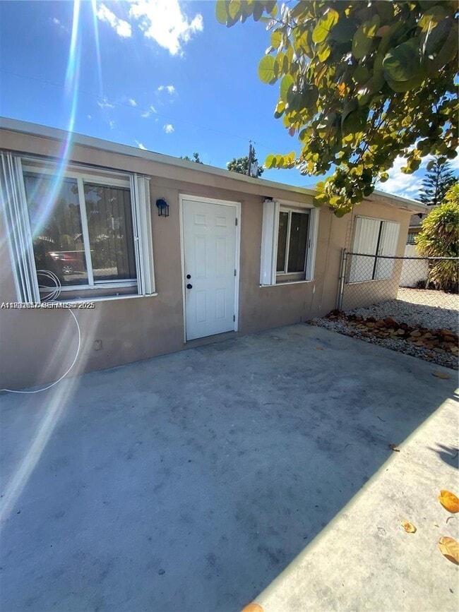 Building Photo - 1064 NW 103rd St