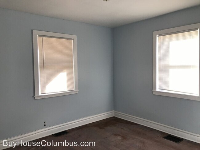 Foto del edificio - 3 br, 2 bath House - 2798 E 5th Ave