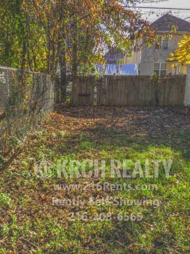 Foto del edificio - 557 E 117th St