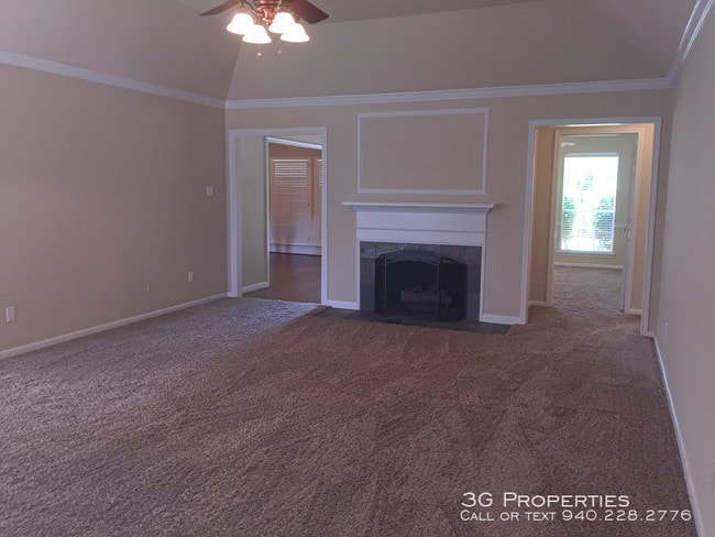 Building Photo - 744 Silverthorne Trail