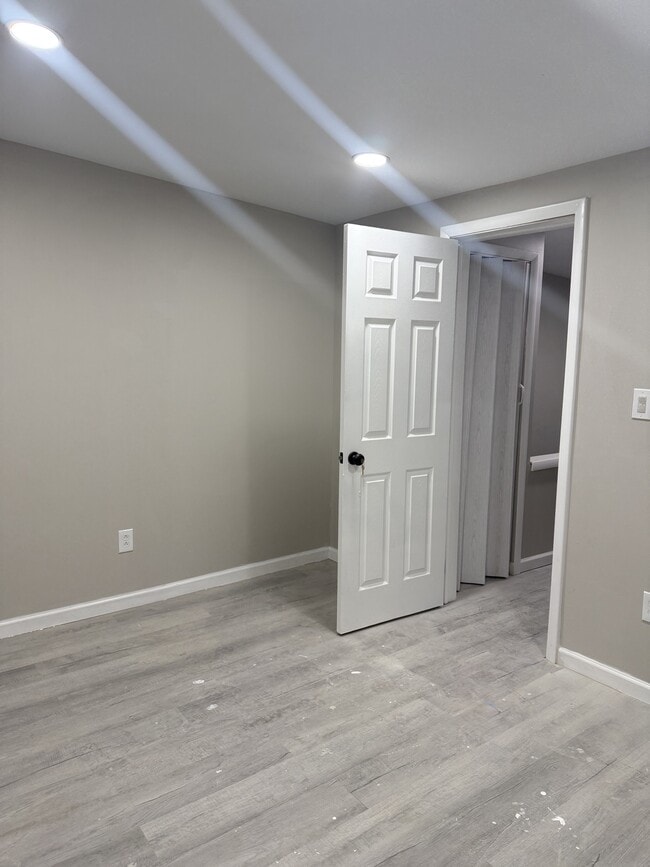 Foto del edificio - 733 Mcilvain St