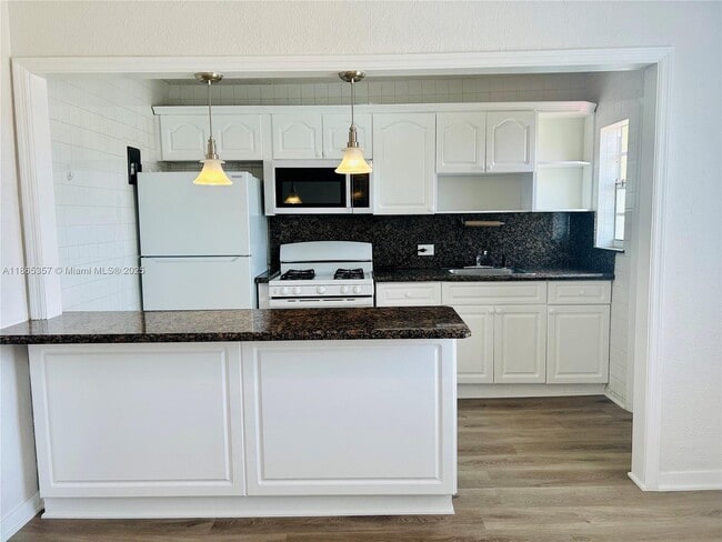 Foto del edificio - 1330 SW 6th St