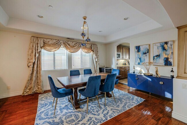 Foto del edificio - 2403 Alvord Ln