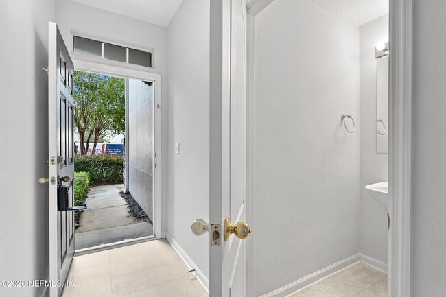 Building Photo - 14912 Bartram Village Ln