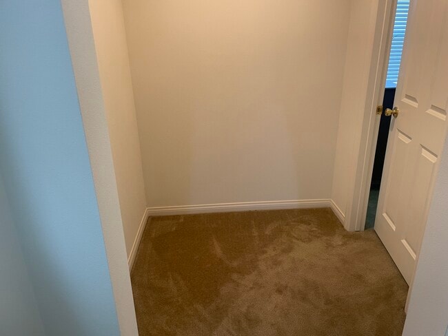 Building Photo - 3410 Sequoia Ct