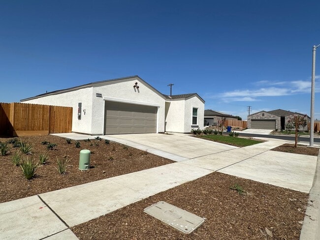 Building Photo - Newly built Lennar home Available Now!