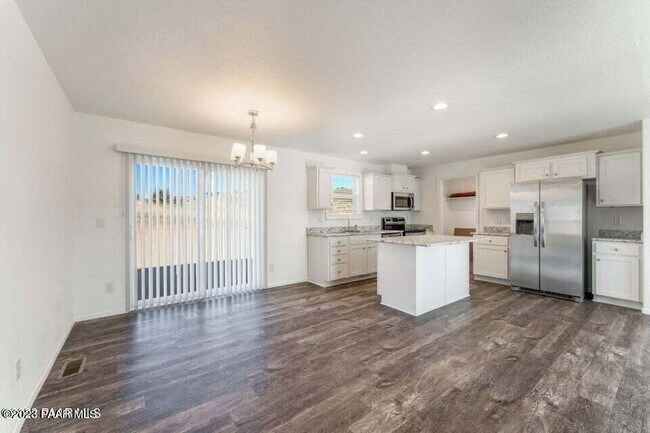 Foto del edificio - 2280 S Aubrey Ave