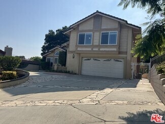 Building Photo - 1100 Promontory Pl