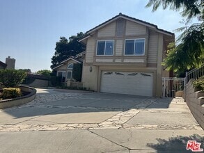 Building Photo - 1100 Promontory Pl