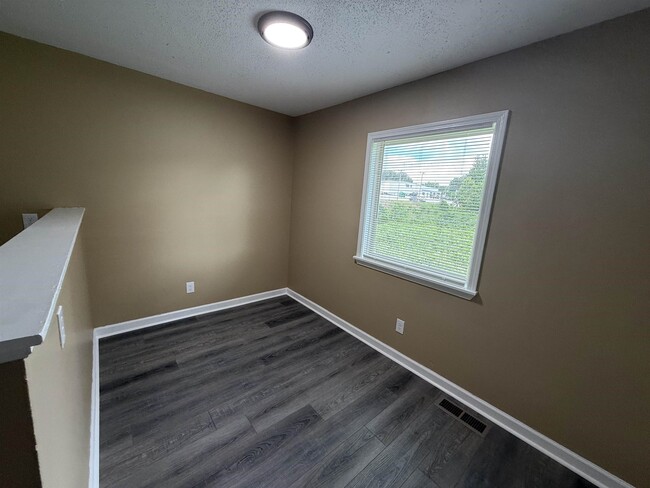 Building Photo - 62 Cinnamon Dr