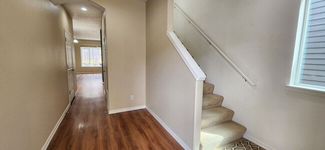 Building Photo - 20781 SW Skiver St