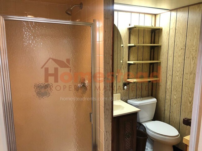 Foto del edificio - 288 N Oak Ave