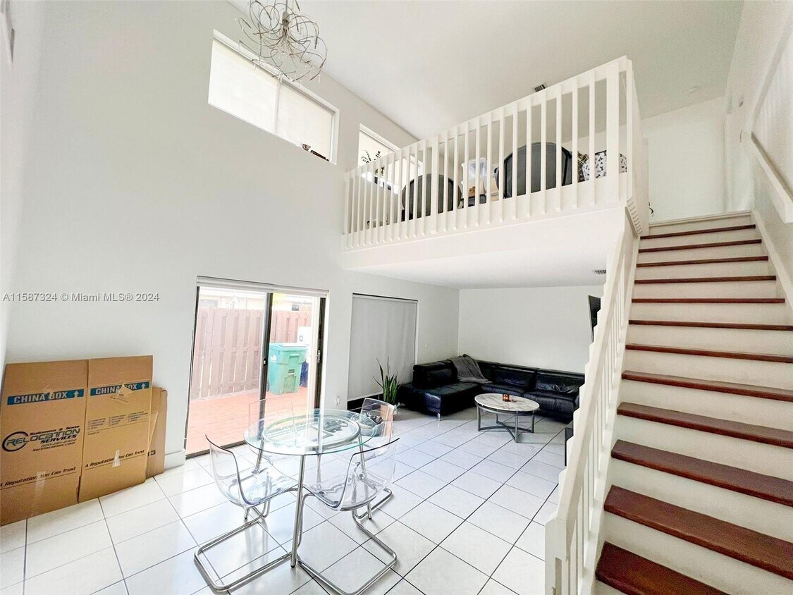 Primary Photo - 17033 Northwest 66th Court, Hialeah, FL 33...