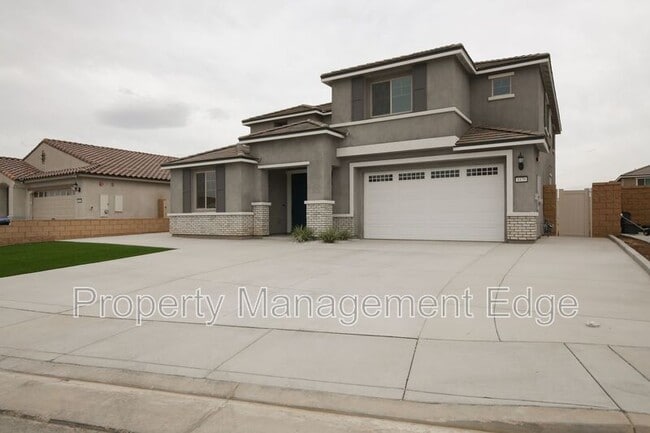 Building Photo - 4470 Hickory Ct