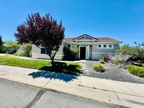 Building Photo - 10427 Chadwell Dr