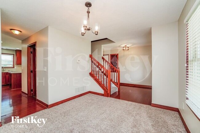 Building Photo - 423 Triple Crown Way