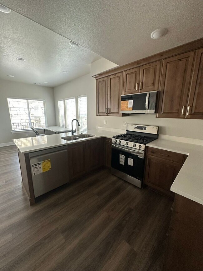 Building Photo - 3139 E Thorley Dr