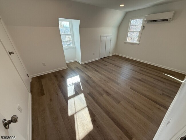 Foto del edificio - 173 US-46