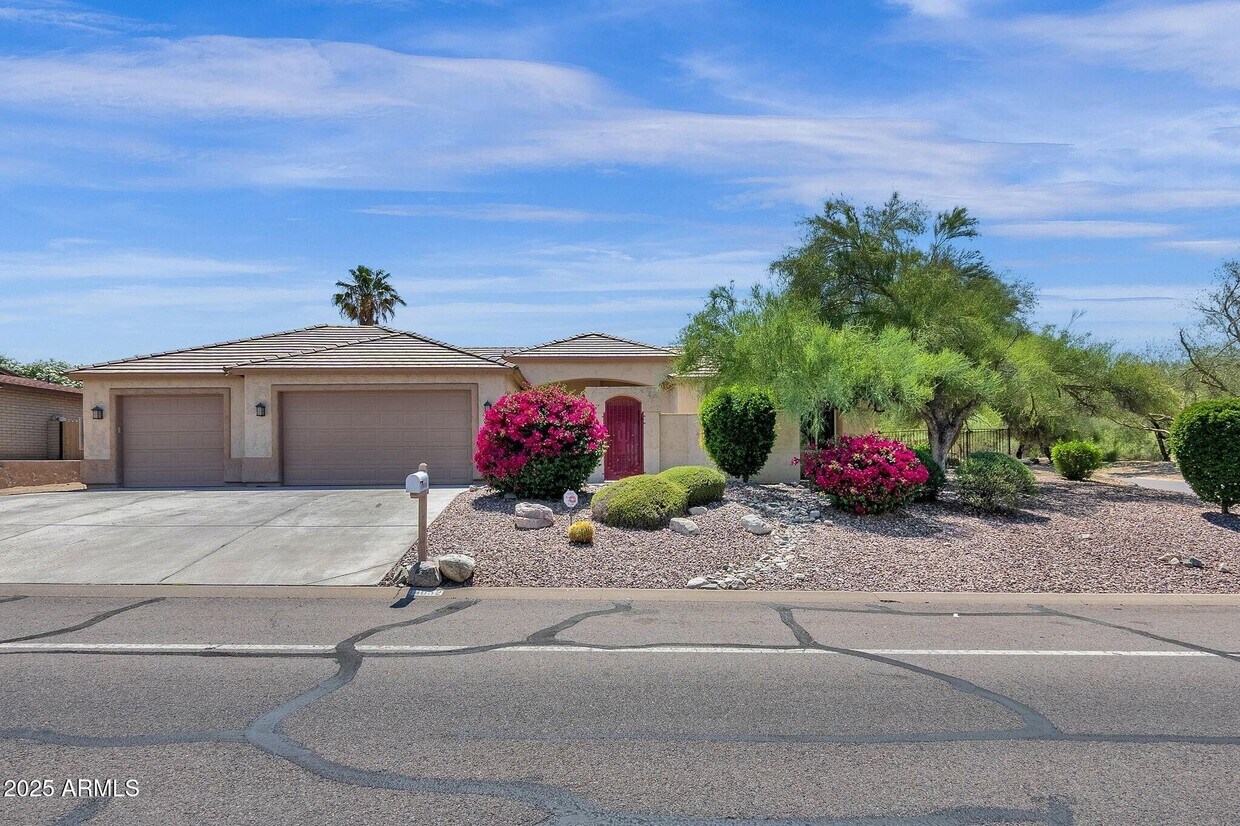 Primary Photo - 14052 N El Pueblo Blvd