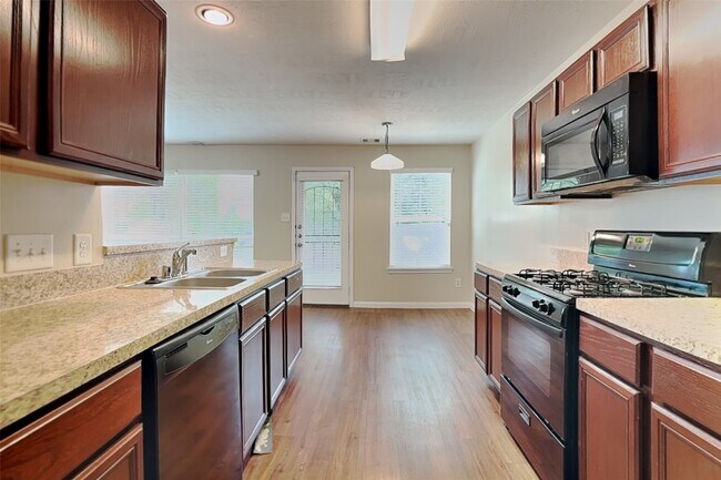 Foto del edificio - 15458 Bammel Oaks Ct