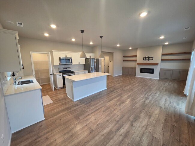 Foto del edificio - Beautiful Updated Home