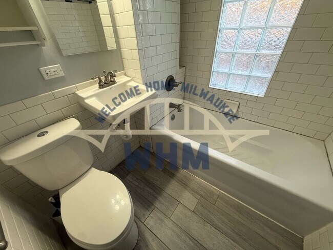 Foto del edificio - 2054 S 72nd St