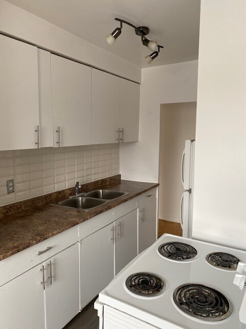 Photo du bâtiment - 1 Bedroom Lakeside Unit