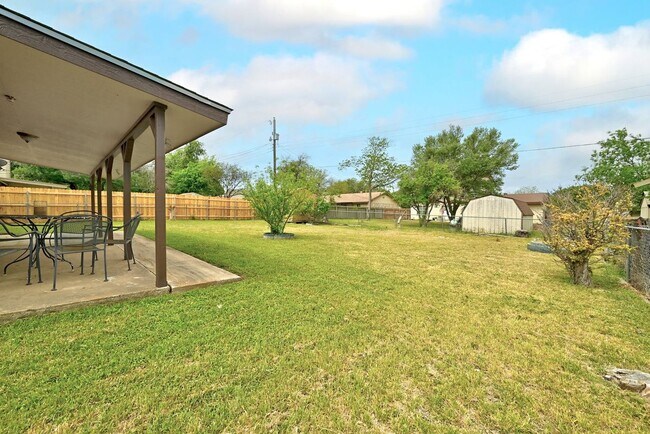 Foto del edificio - 509 Greenway Dr