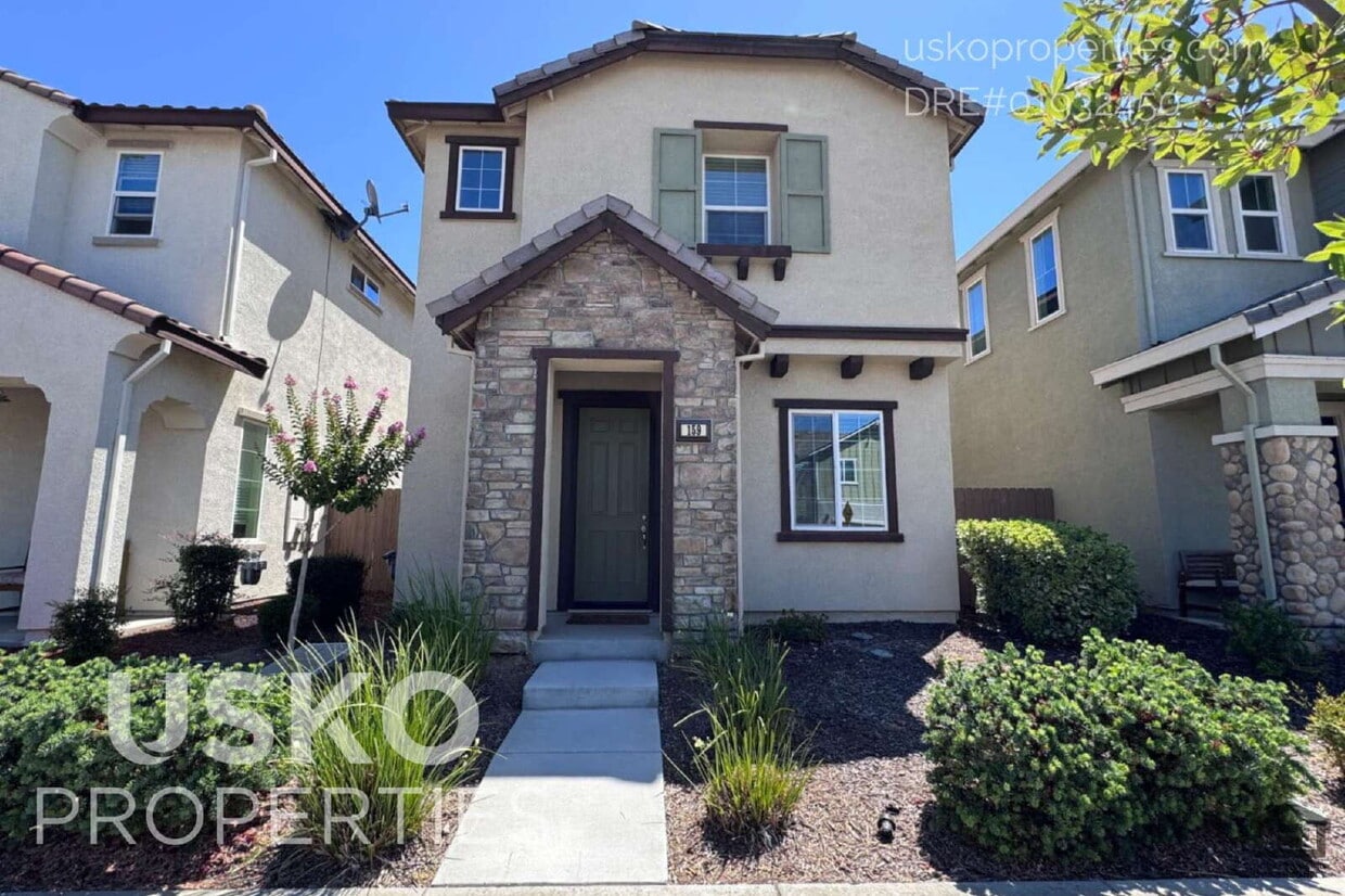 Primary Photo - 159 Alboran Sea Cir