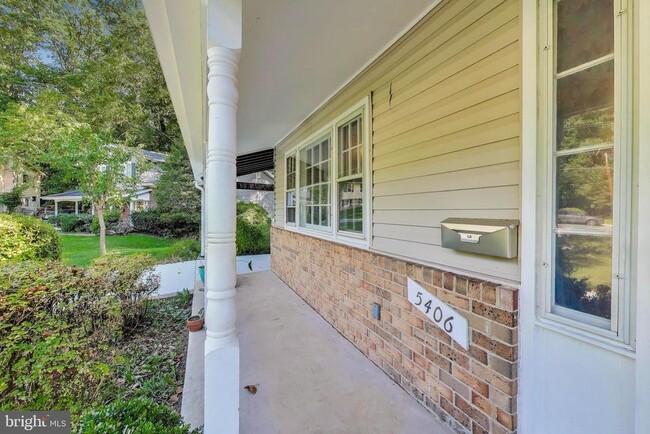 Foto del edificio - 5406 Parkvale Terrace