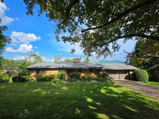Building Photo - 99 Marlborough Rd