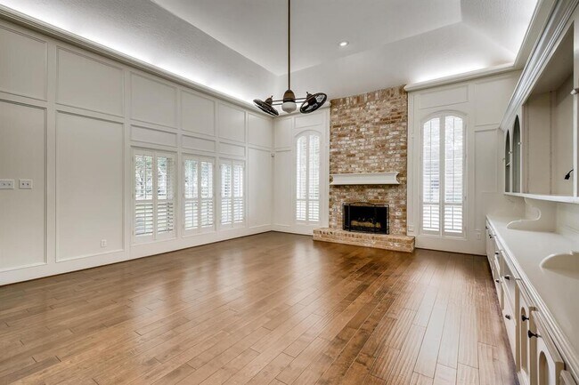 Foto del edificio - 1558 Hoveden Dr