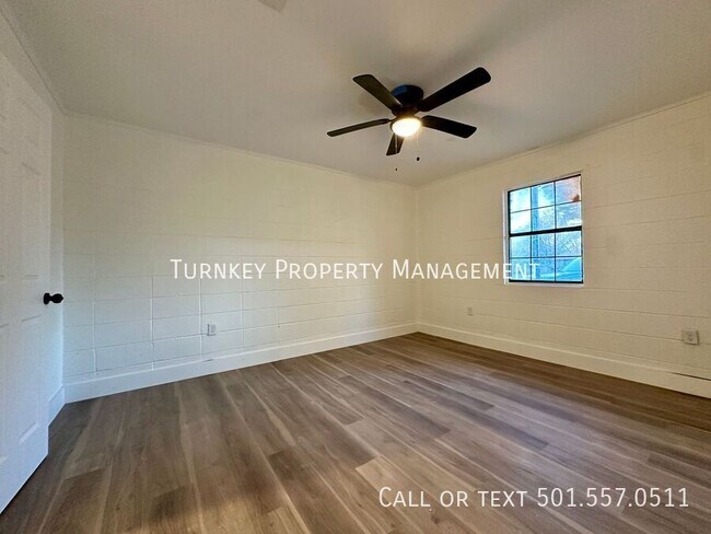 Foto del edificio - 100 Caruthers St