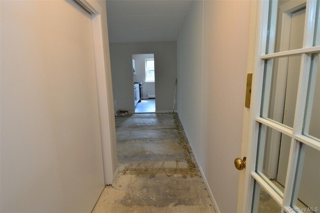 Building Photo - 1 Consulate Dr