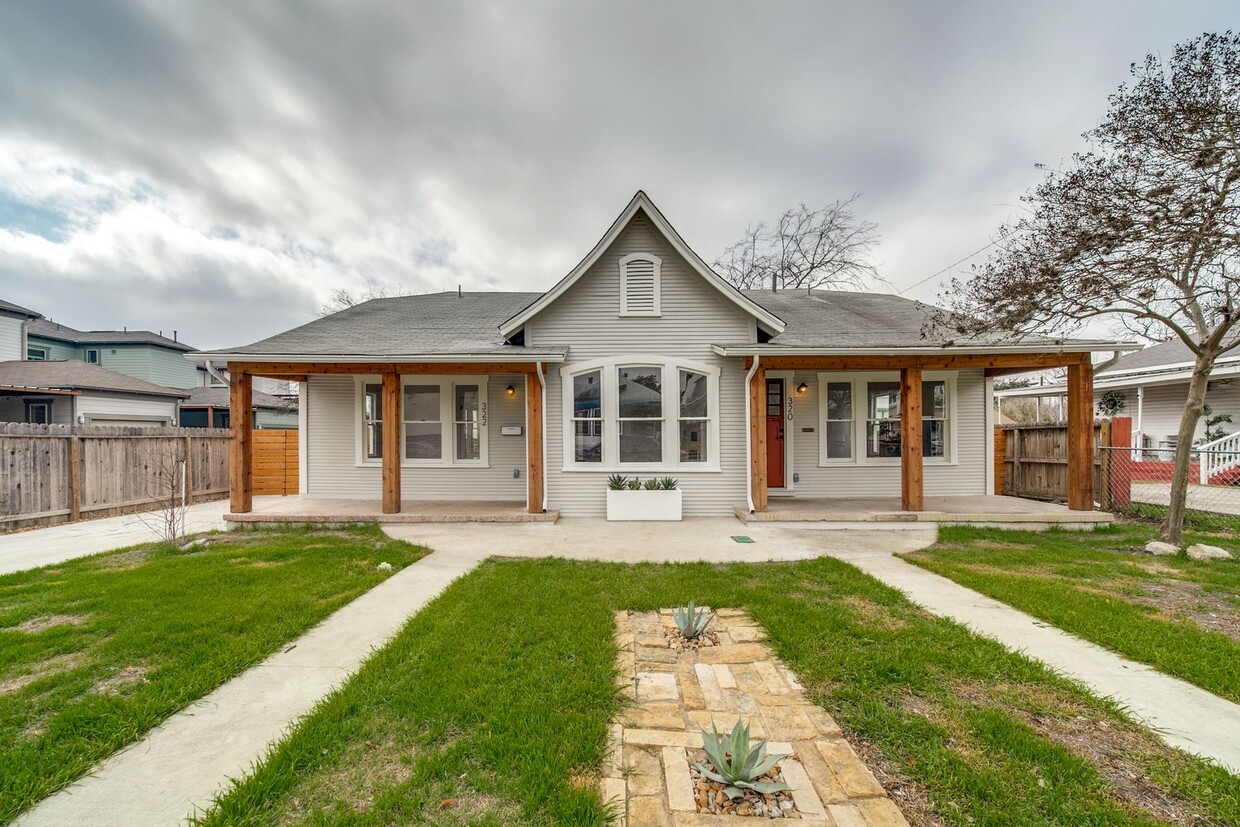 Primary Photo - RENOVATED 2-BEDROOM DUPLEX IN TOBIN HILL