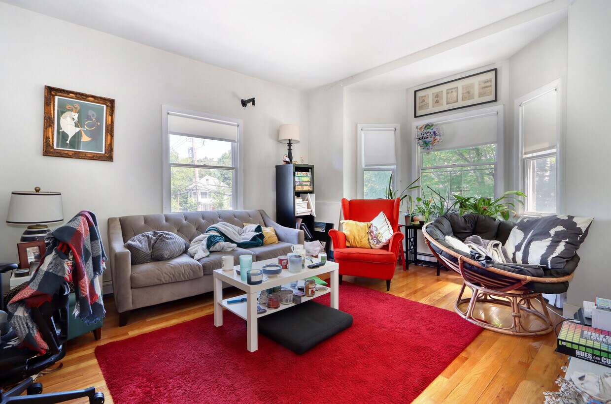 Foto principal - 166 Raymond St