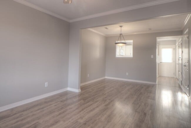 Foto del edificio - Pet Friendly! Cute 2 Bedroom 1.5 Bath in Midway!!