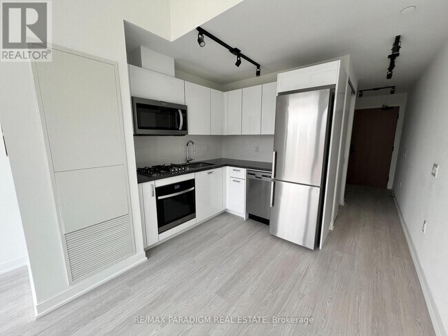 Photo du bâtiment - 195 McCaul St