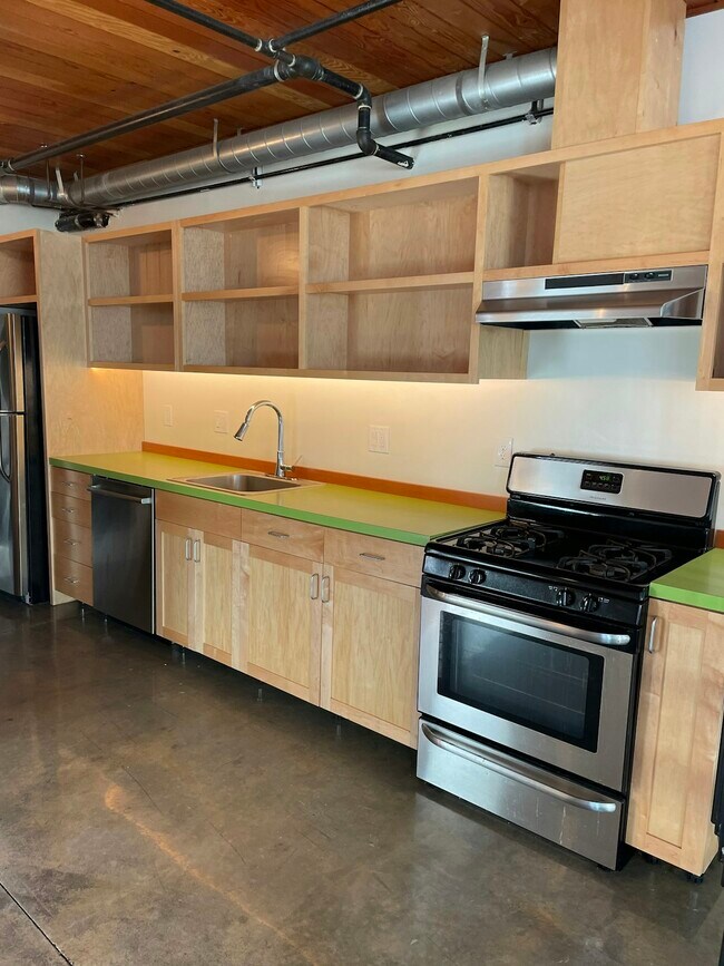 Foto del edificio - 8777 N Lombard St