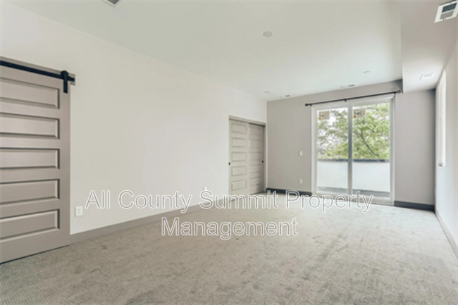 Foto del edificio - 1567 King St