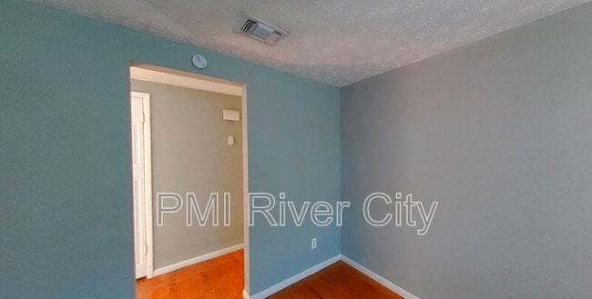 Building Photo - 7471 John F Kennedy Dr W