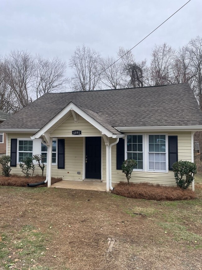 Building Photo - 4891 Doris St