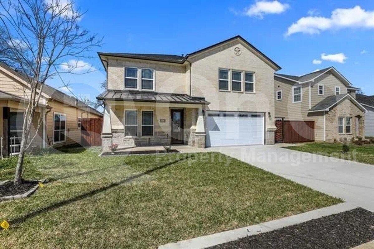 Foto principal - 2055 Angelina Dr