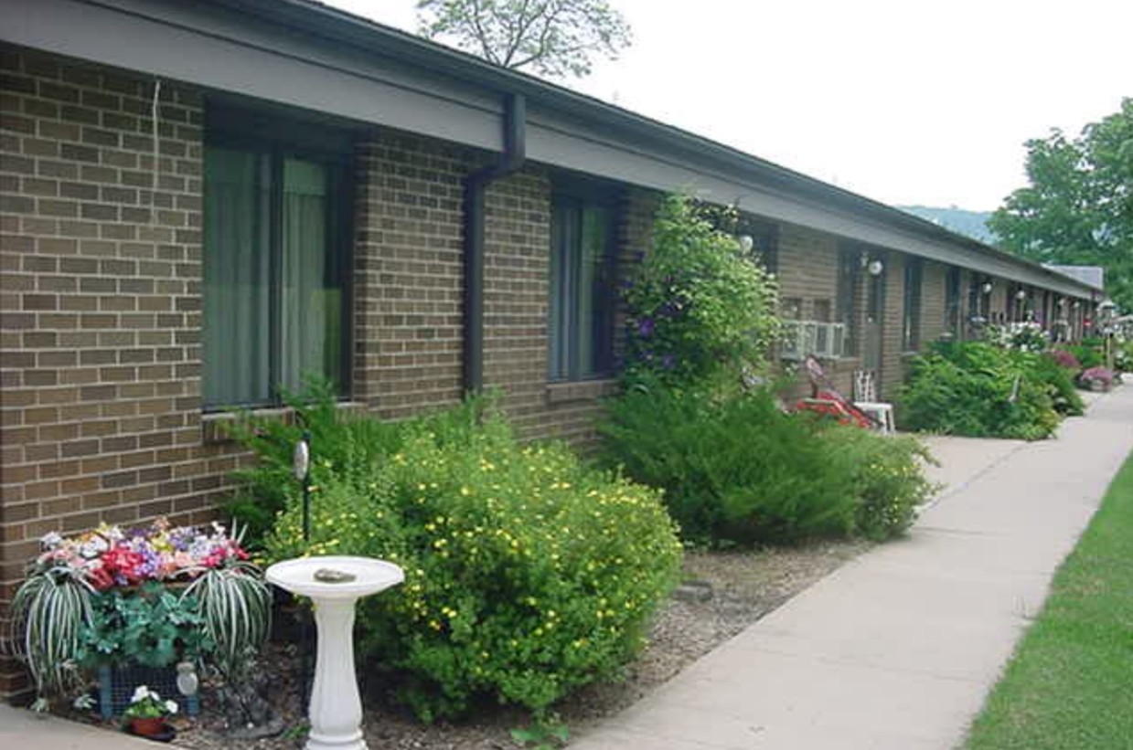 Primary Photo - Valley View