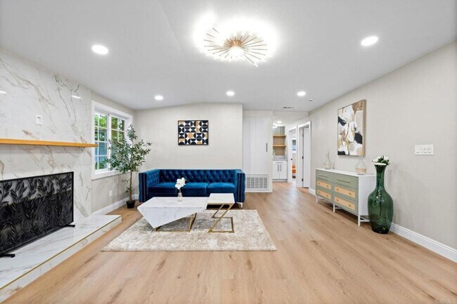 Building Photo - 13824 Powers Rd