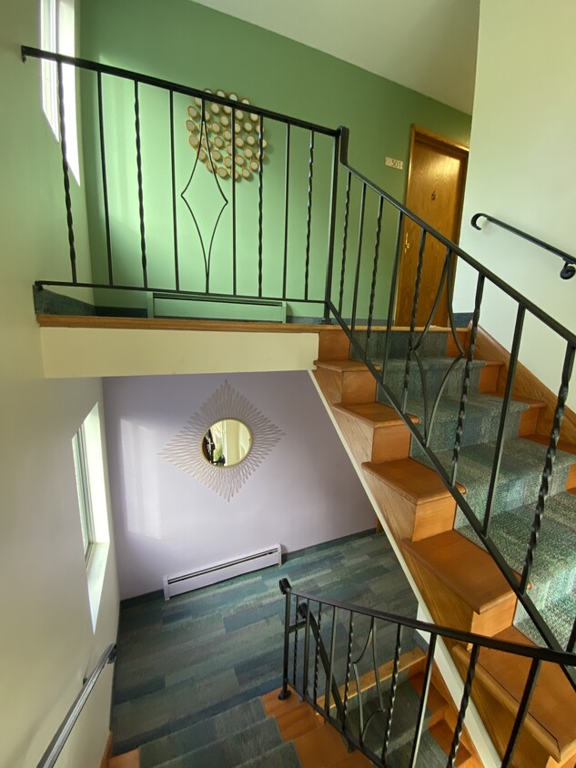 Foto del edificio - 806 W Franklin Ave