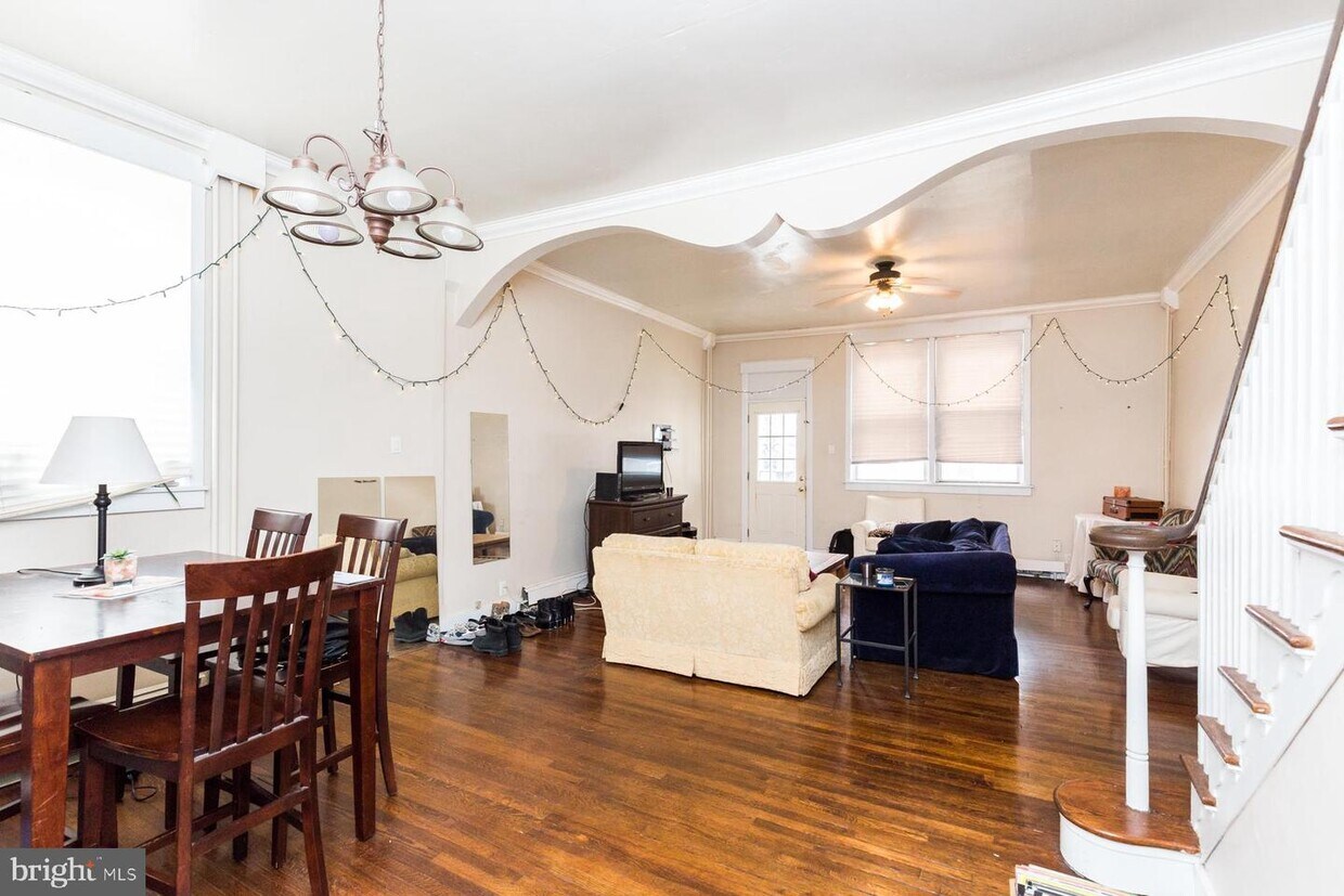 Foto principal - 2424 E Dauphin St