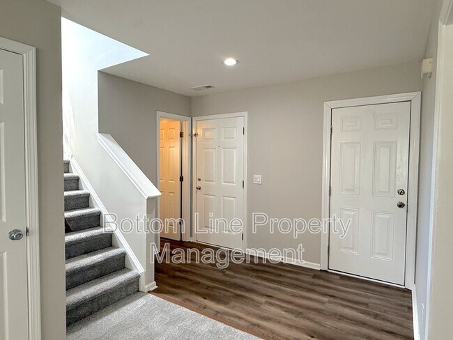 Foto del edificio - 4133 Robinwood Dr