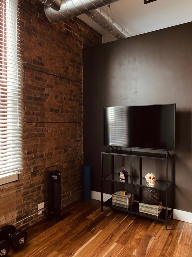 Photo du bâtiment - 85 King St E